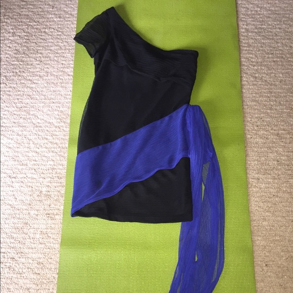 Cocktail dresses. - Picture 3 of 4